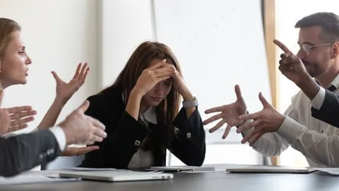 Conflict Management and Resolution Guide for Beginners - Free Business Course